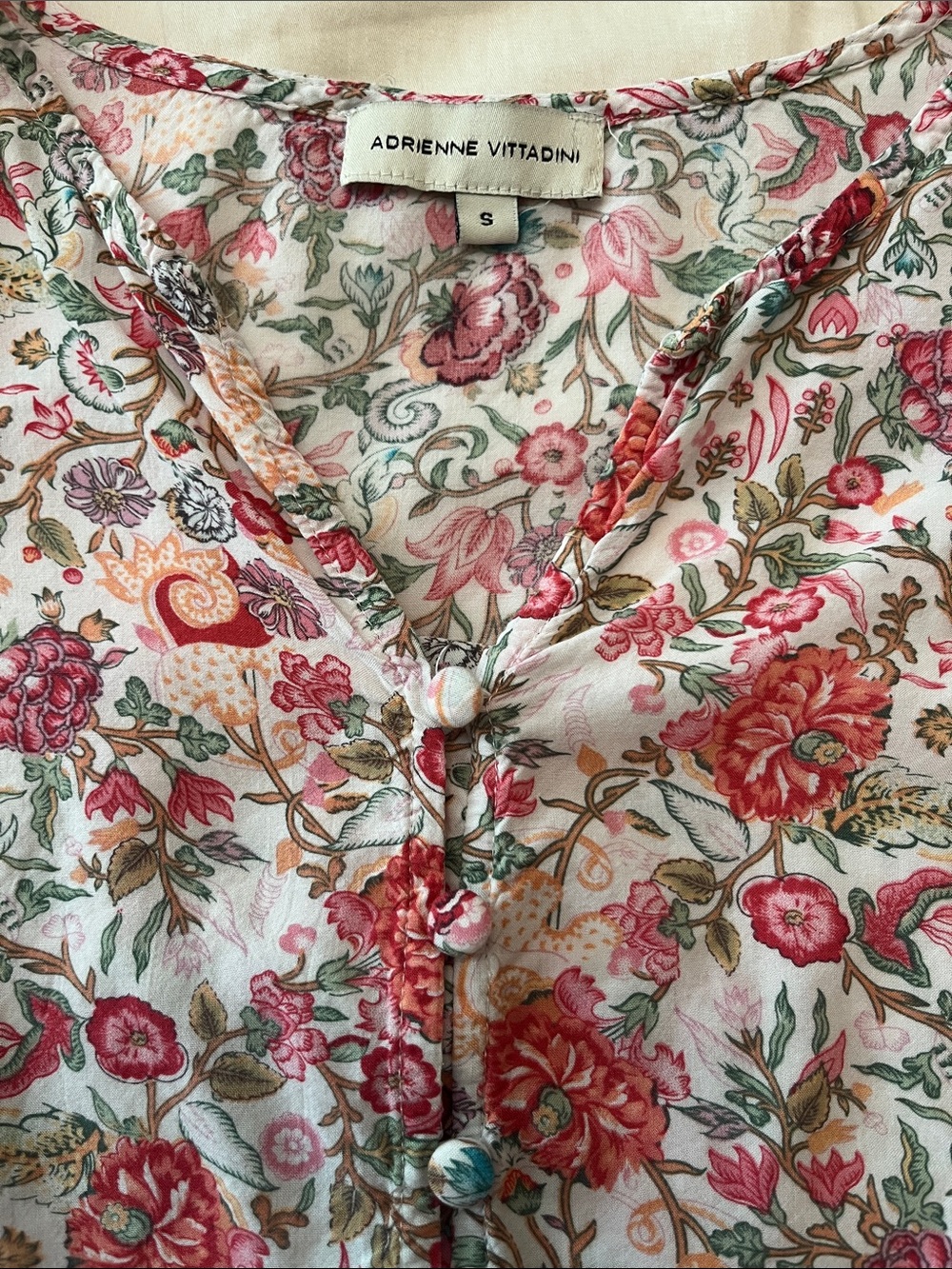 Adrienne Vittadini Floral V-Neck short sleeve blouse